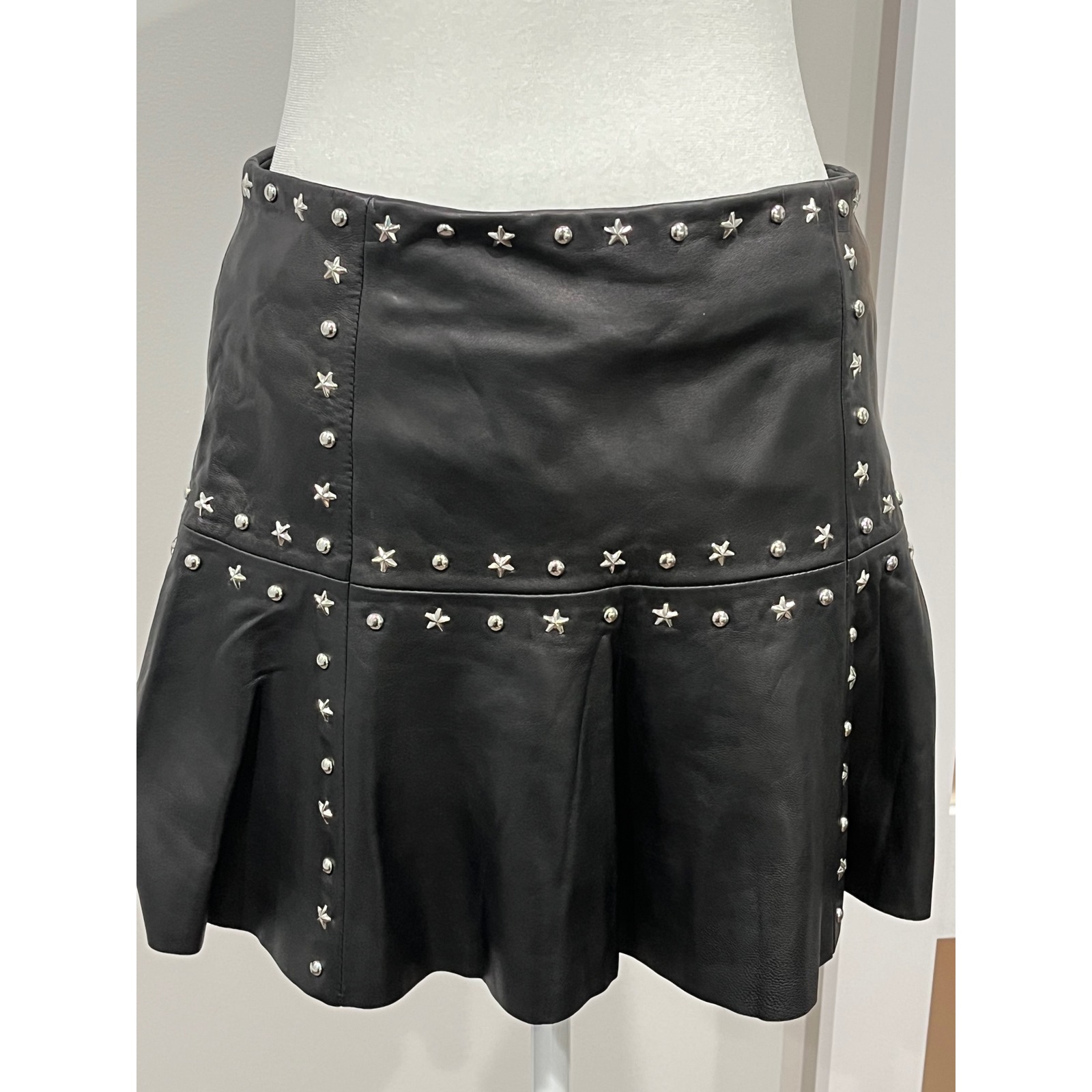Parker Black Genuine Leather Star Studded Pleated Mini Skirt Size 4